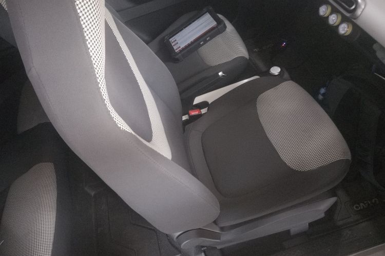 五菱汽车 宏光MINIEV 2024款 第三代 215km 青春版局部细节41