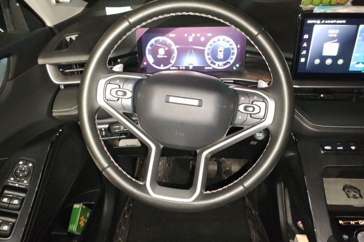 哈弗H6 2022款  第三代 1.5T 自动两驱Supreme+中控内饰13