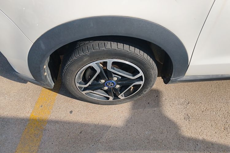 北汽新能源EC3 2019款 灵动版车身外观6007