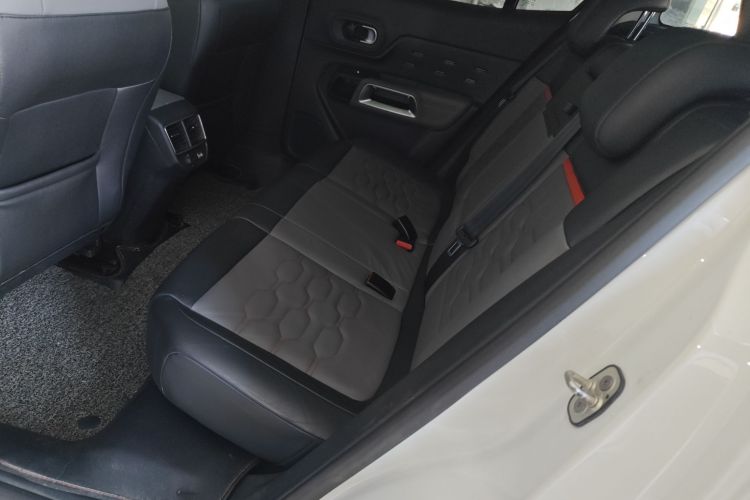 雪铁龙 天逸 C5 AIRCROSS 2017款 380THP 豪华型中控内饰7004