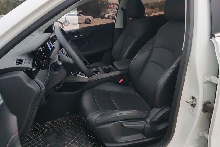 荣威i5 2023款 1.5L CVT豪华版中控内饰19