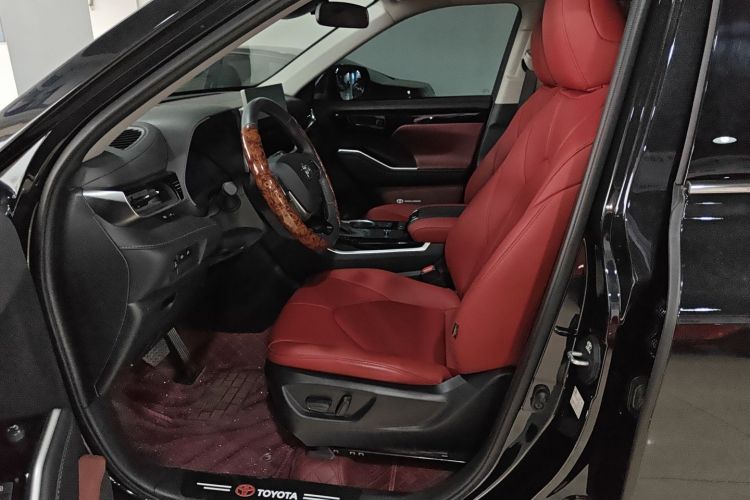 丰田 汉兰达 2026款 2.5L智能电混双擎两驱精英版 5座局部细节19