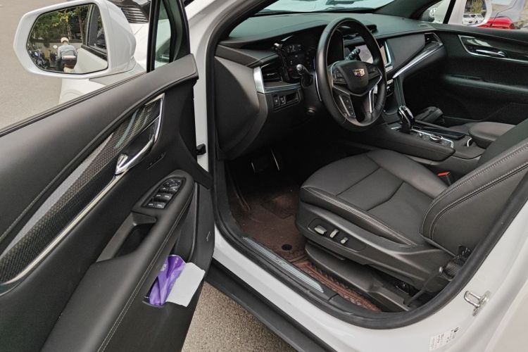 凯迪拉克XT5 2022款 2.0T 四驱豪华型（蜂鸟版）中控内饰20