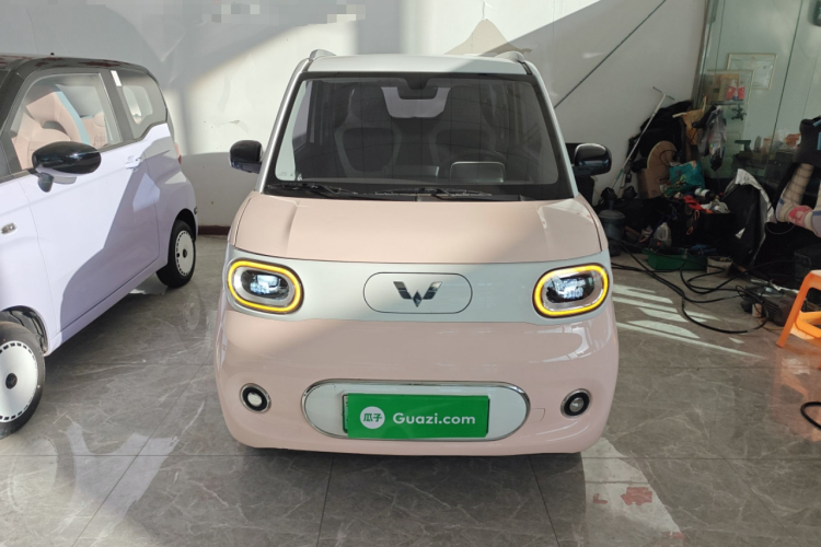 五菱汽车 宏光MINIEV 2024款 第三代 215km 进阶版车身外观2