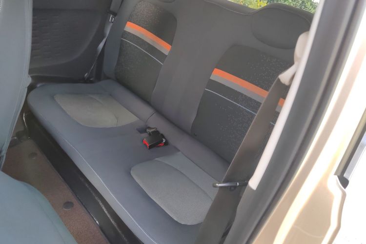 五菱汽车 宏光MINIEV 2020款 自在款 三元锂中控内饰21