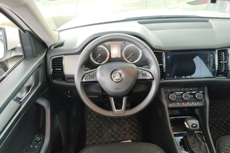 斯柯达 柯迪亚克 2018款 改款 TSI330 5座两驱舒适版中控内饰13