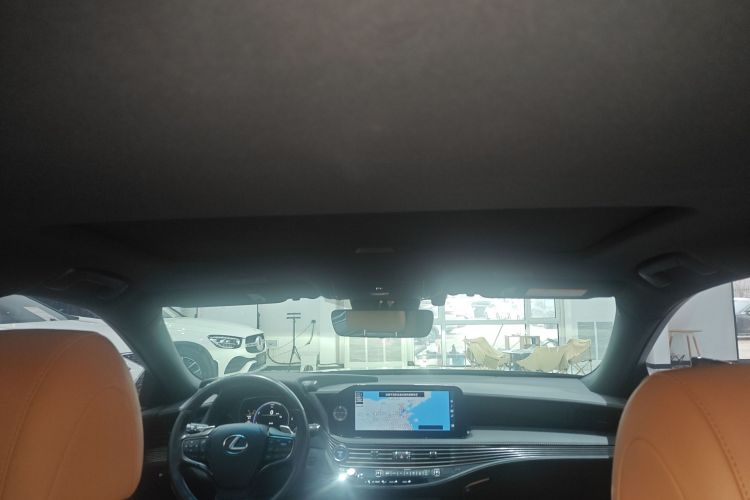 雷克萨斯LS 2021款 500h 卓越版局部细节22