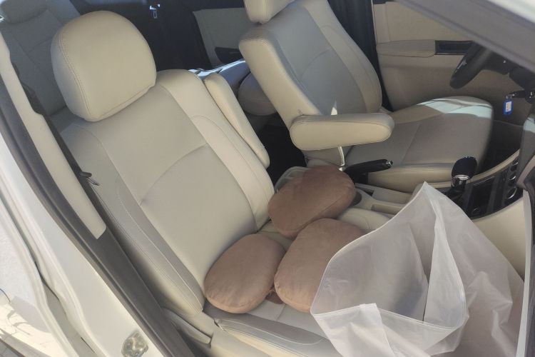 野马汽车 斯派卡 2022款 1.5L CVT豪华型局部细节41