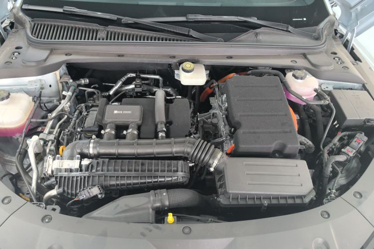 比亚迪 秦L 2025款 DM-i 智驾版 120KM超越型局部细节24