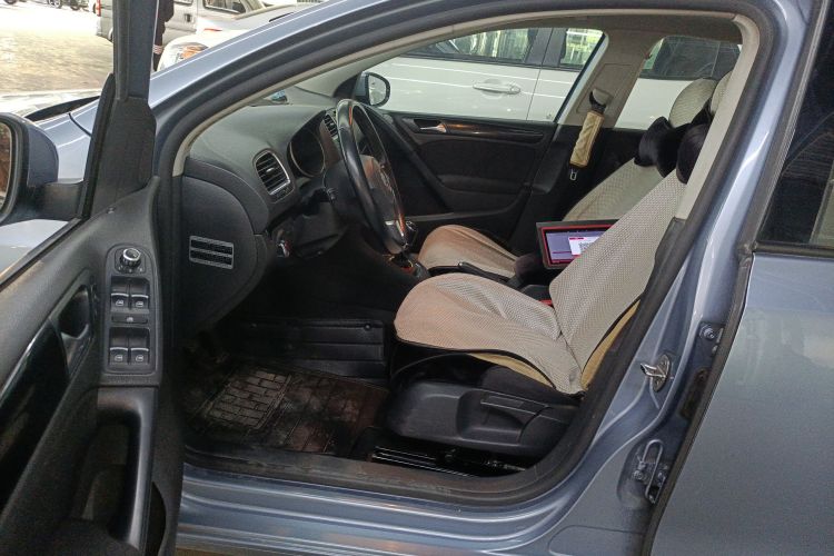 大众 高尔夫 2012款 1.6 手动舒适型中控内饰20