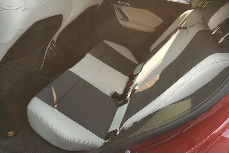 宝马X2(进口) 2024款 sDrive25i M运动套装中控内饰21