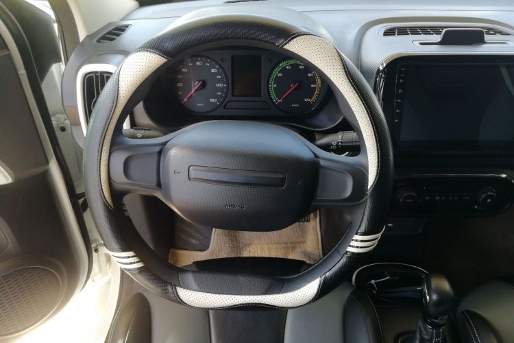 荣威 科莱威CLEVER 2022款 311km元气啵啵版中控内饰13