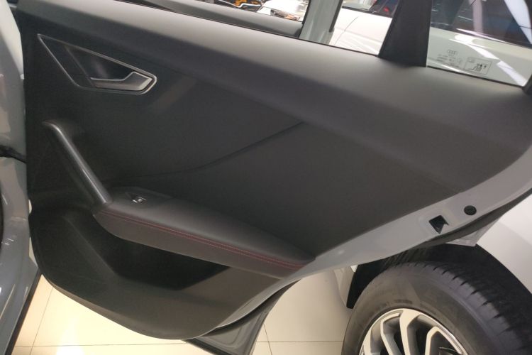 奥迪Q2L 2022款 35 TFSI 进取动感型中控内饰7006