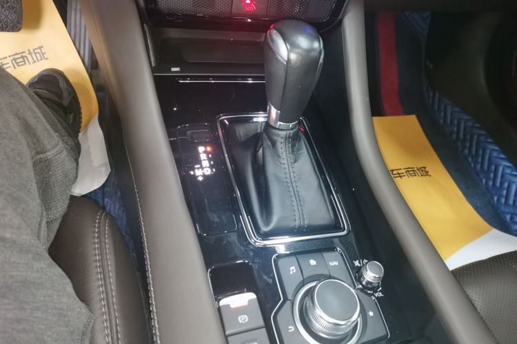 马自达 阿特兹 2020款 2.5L 蓝天尊崇版局部细节18