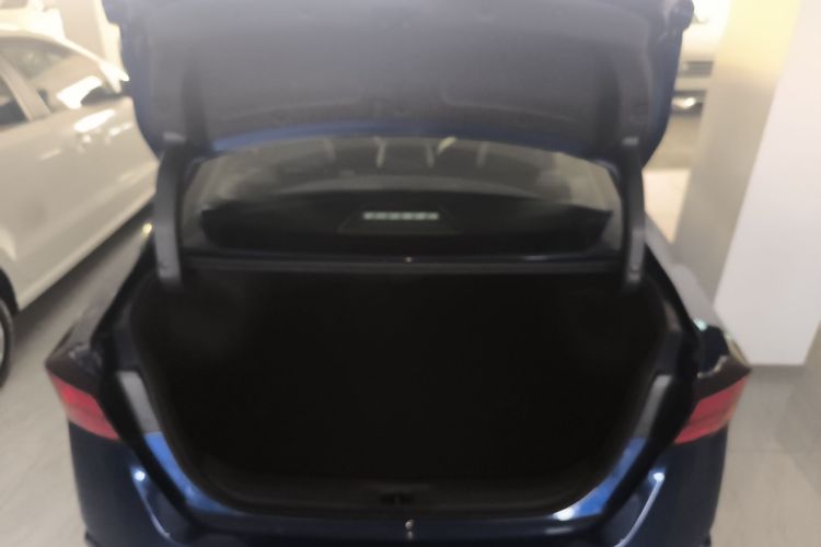 日产 天籁 2019款 2.0L XL Upper 智行版机舱底盘23