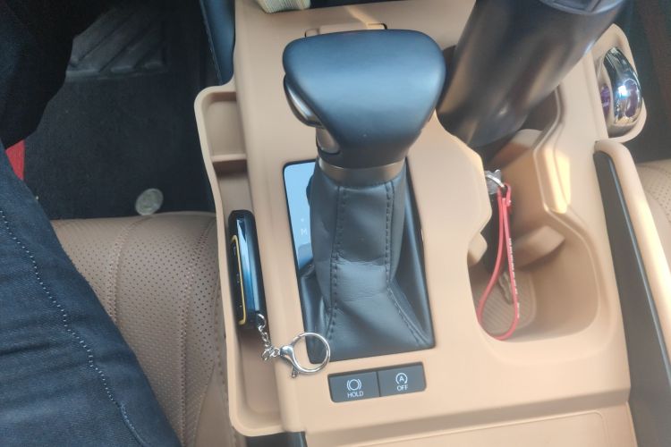 雷克萨斯ES 2024款 200 臻享版中控内饰18