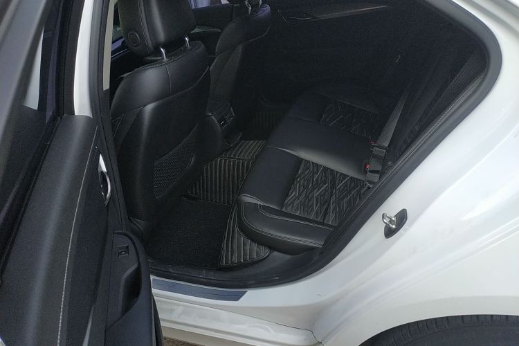 凯迪拉克ATS-L 2017款 28T 技术型中控内饰7004