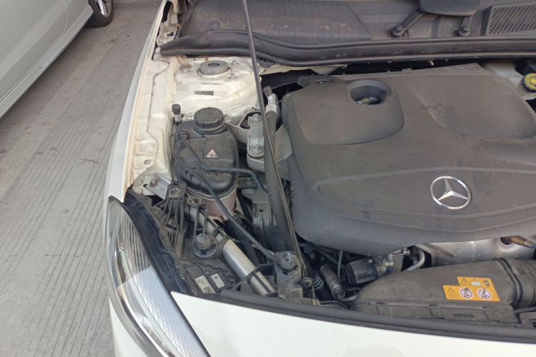 奔驰A级(进口) 2017款 A 200 动感型局部细节9006