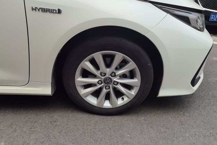 丰田 卡罗拉 2023款 1.8L 智能电混双擎 精英版车身外观10