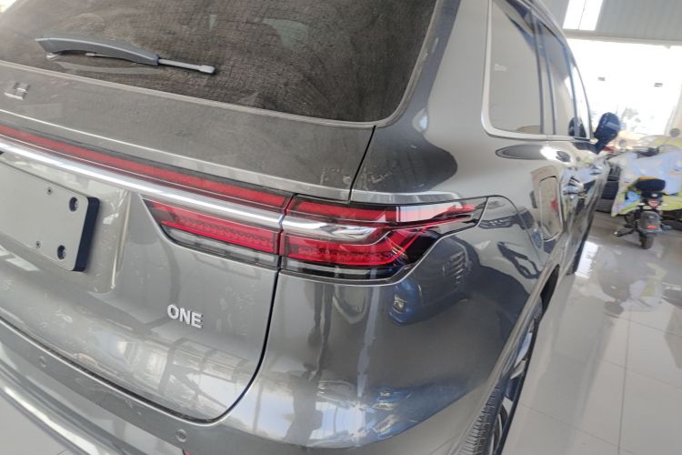 理想汽车 理想ONE 2020款 增程7座版车身外观9