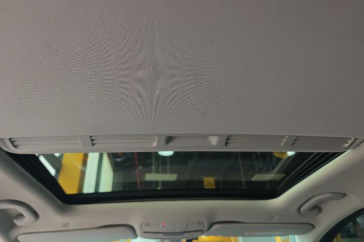 奔驰C级 2019款 C 180 L 时尚型运动版局部细节22