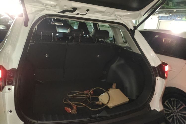 丰田 锋兰达 2023款 2.0L CVT豪华版局部细节23