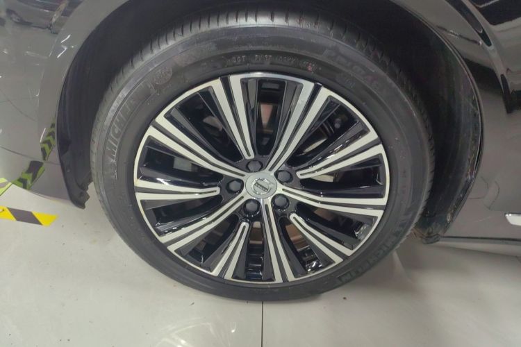 沃尔沃S90 2021款 B5 智远豪华版车身外观6001