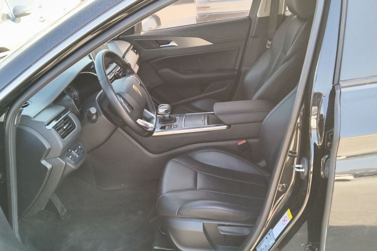 红旗H5 2020款 1.5T DCT旗悦版中控内饰19