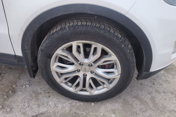 陆风X7 2015款 2.0T 全景旗舰版车身外观10