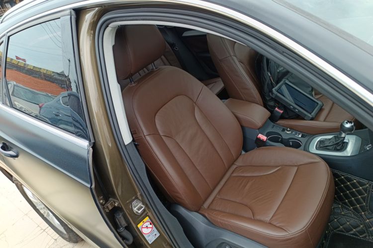 奥迪Q3 2013款 35 TFSI quattro 技术型局部细节41