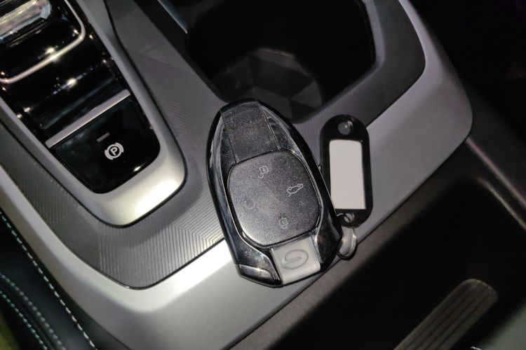 广汽传祺 传祺GS3 2023款 影速 270T 劲享版中控内饰11