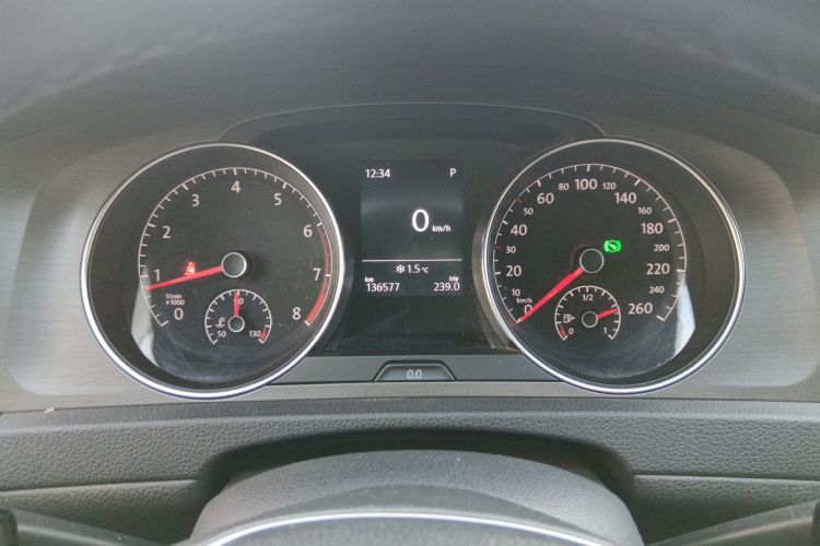 大众 高尔夫 2015款 1.4TSI 自动豪华型中控内饰15