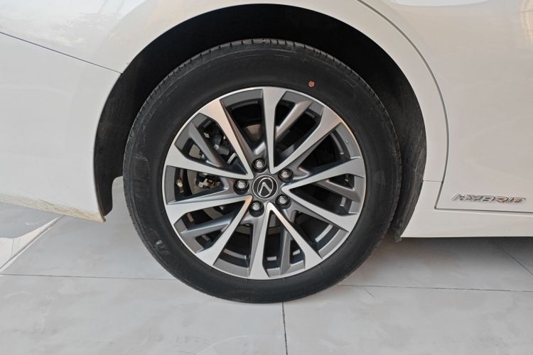 雷克萨斯ES 2021款 300h 卓越版车身外观6008