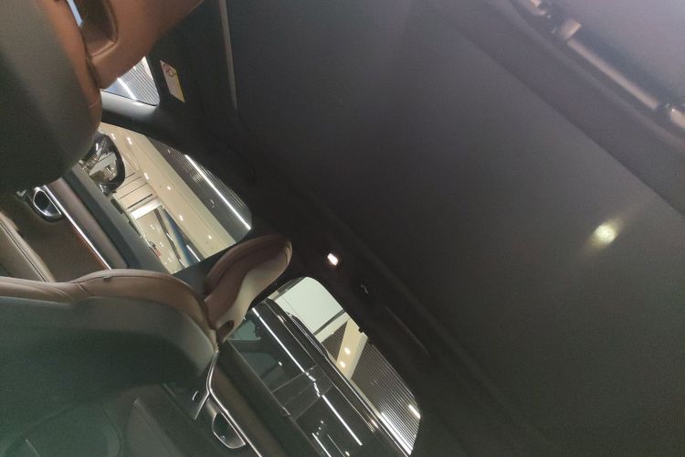 沃尔沃V90 2024款 Cross Country B5 AWD 智尊版中控内饰22