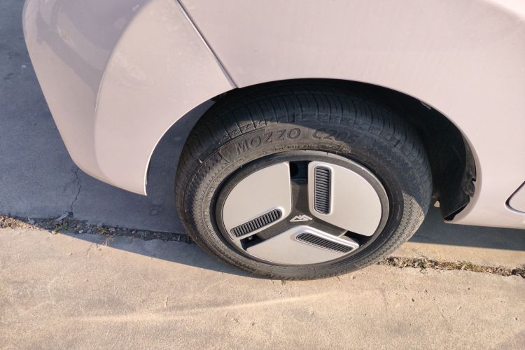 凌宝汽车 凌宝uni 2025款 微甜版 11.52kWh车身外观6007