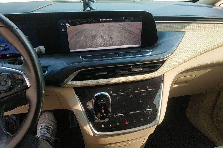别克GL8 2023款 ES陆尊 尊享型中控内饰16
