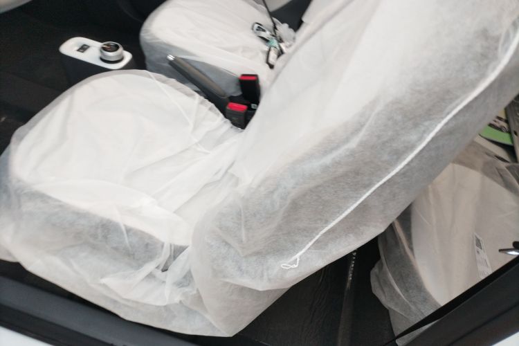 吉利银河 熊猫 2025款 210km 元气熊中控内饰19