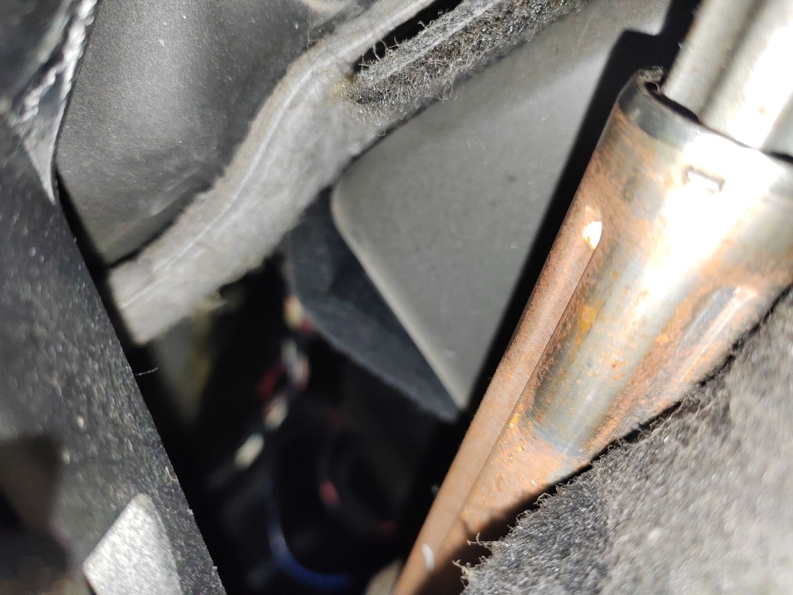 Рулевая колонка: 锈蚀