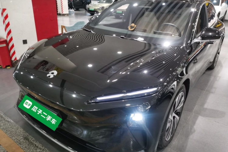 蔚来ET5 2022款 75kWh车身外观1