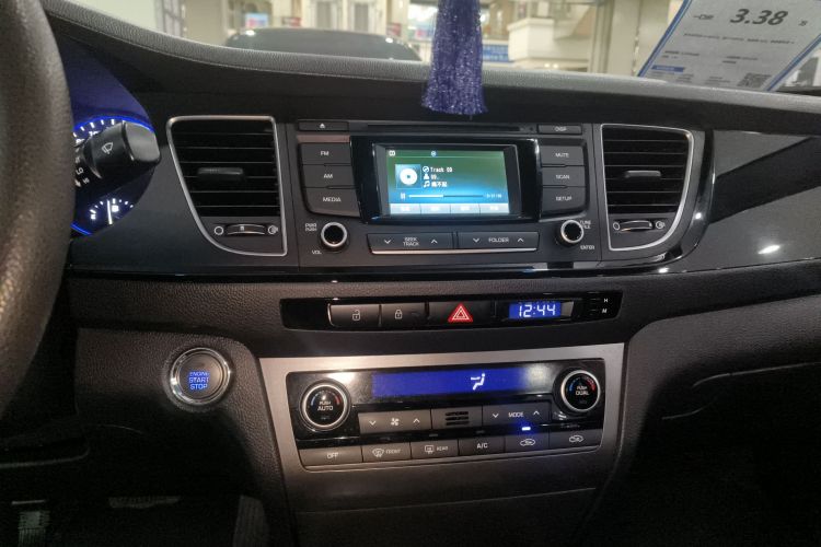 现代 名图 2014款 1.8L 自动智能型GLS中控内饰16