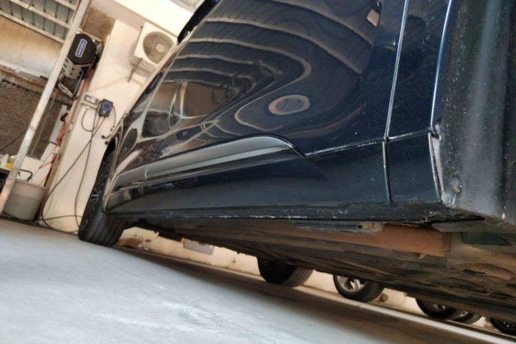 腾势D9 2024款 DM-i 980 四驱旗舰型局部细节9001