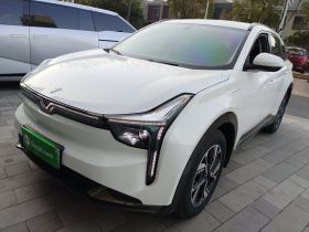 哪吒汽车 哪吒U 2022款 智400 Pro 磷酸铁锂