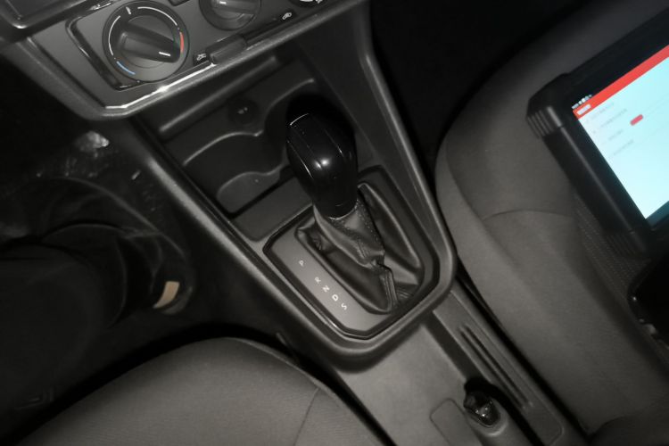 大众 桑塔纳 2017款 浩纳 1.6L 自动风尚版局部细节18