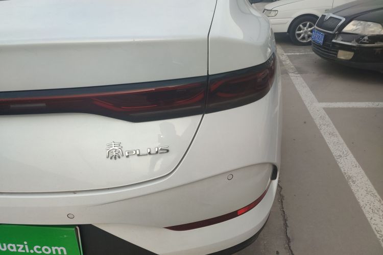 比亚迪 秦PLUS 2025款 DM-i 智驾版 55KM领先型车身外观9