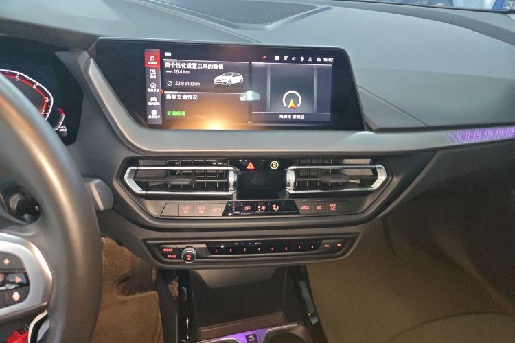 宝马2系(进口) 2021款 225i 四门轿跑车 M运动曜夜套装局部细节16