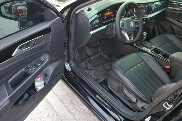 大众 帕萨特 2024款 280TSI 商务版中控内饰7003