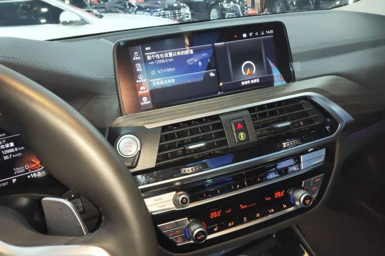 宝马X3 2020款  xDrive28i M运动套装中控内饰16