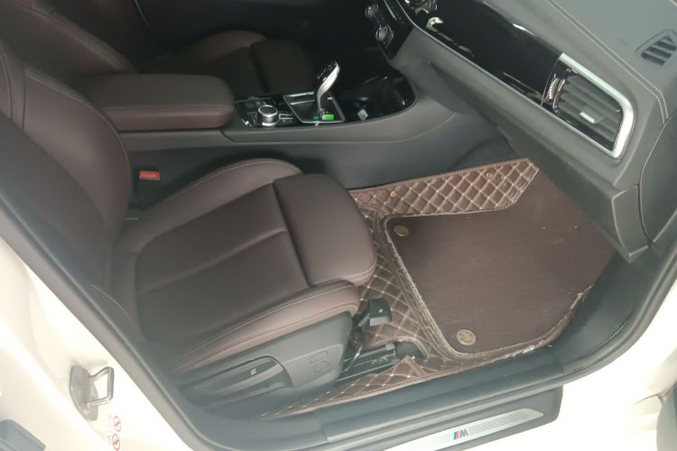 宝马1系 2022款 120i M运动曜夜版局部细节41