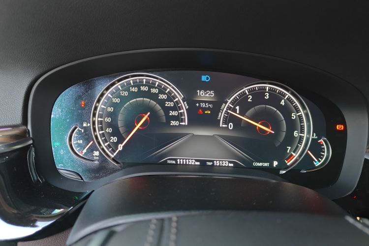 宝马5系 2018款 530Li 领先型 豪华套装局部细节14