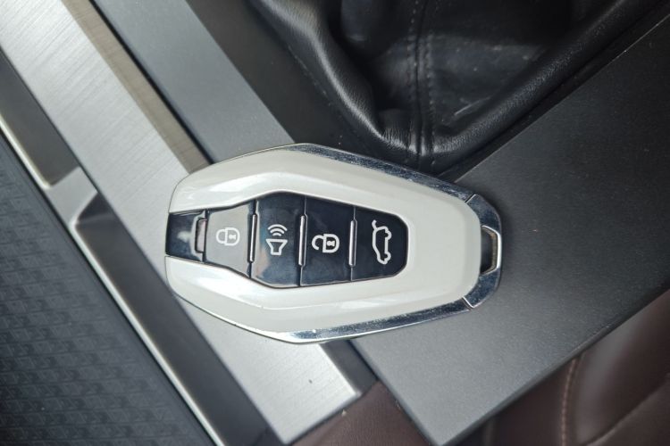 捷途X90 PLUS 2021款 1.5T 手动府邸 5座中控内饰7001